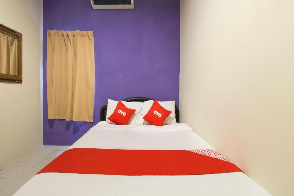 Oyo 44100 Hotel Casavilla Petaling Jaya Exterior photo